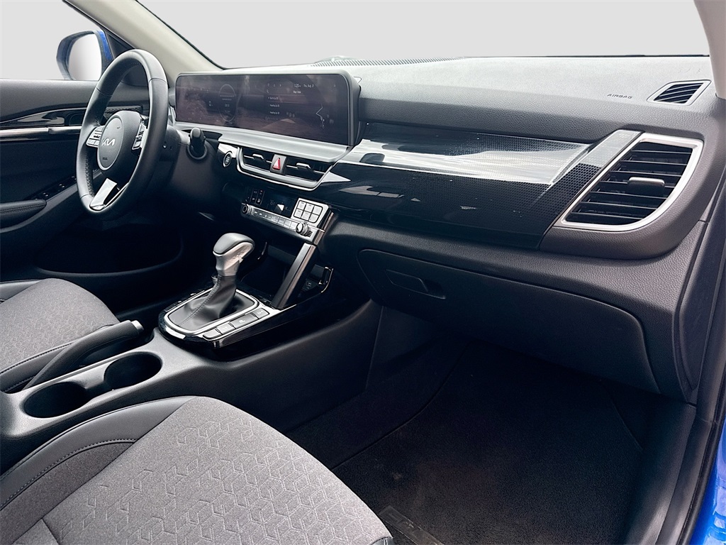 2024 Kia Seltos X-Line photo 30