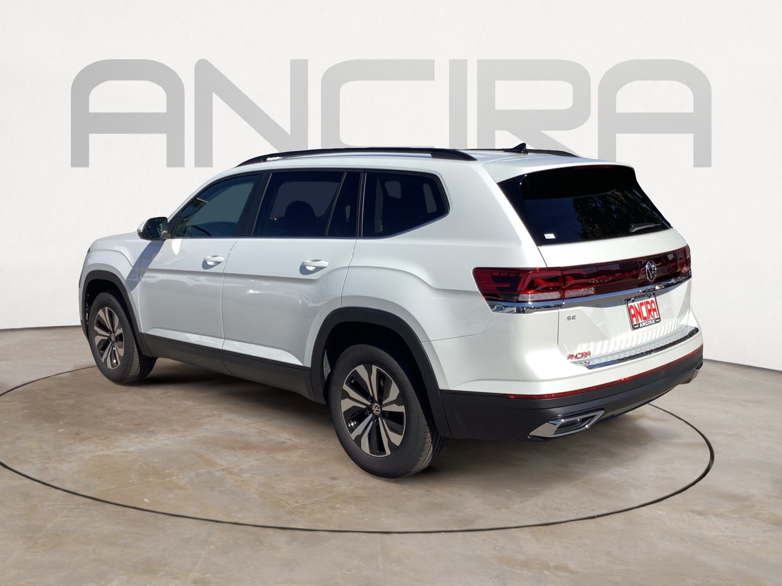 2026 Volkswagen Atlas SE photo 4