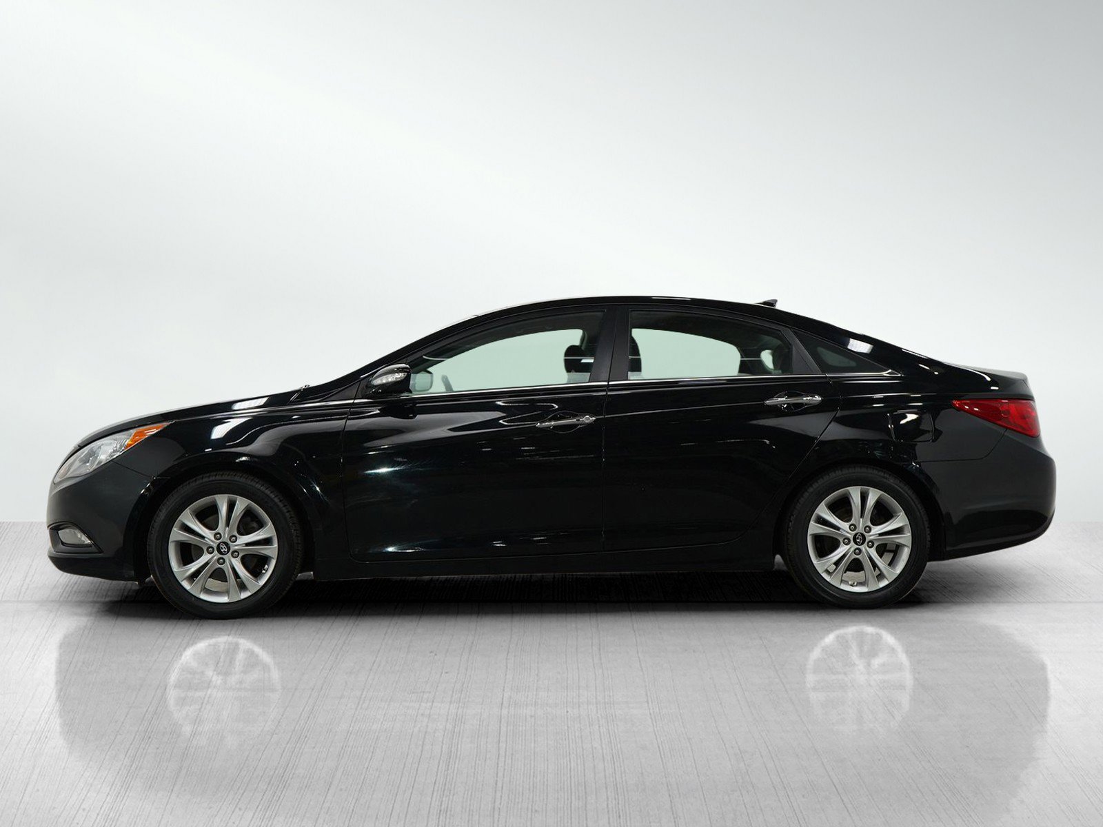 Used 2012 Hyundai Sonata Limited with VIN 5NPEC4AC0CH410396 for sale in Minneapolis, Minnesota