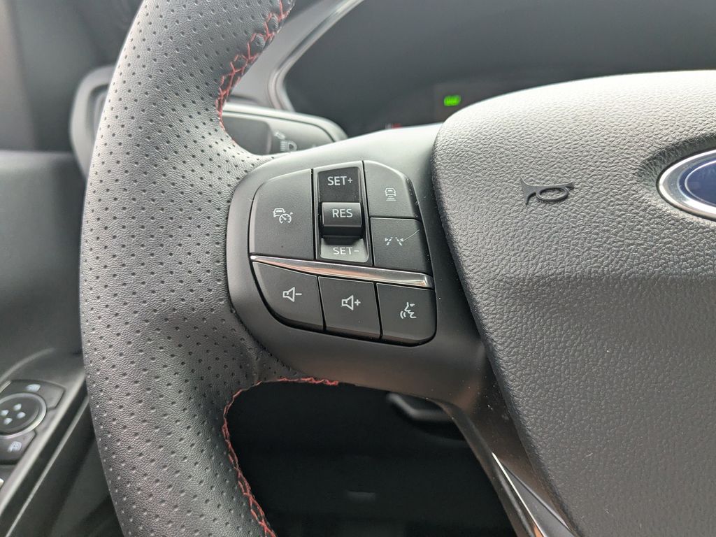 2025 Ford Escape Hybrid ST-Line photo 23