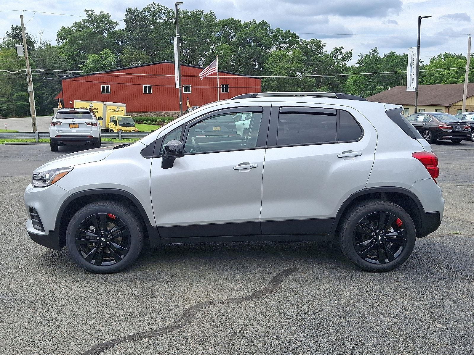 2022 Chevrolet Trax LT photo 4