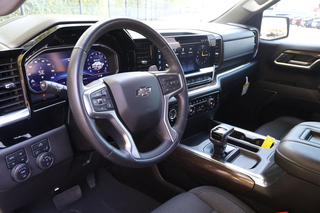 2022 Chevrolet Silverado 1500 RST photo 28