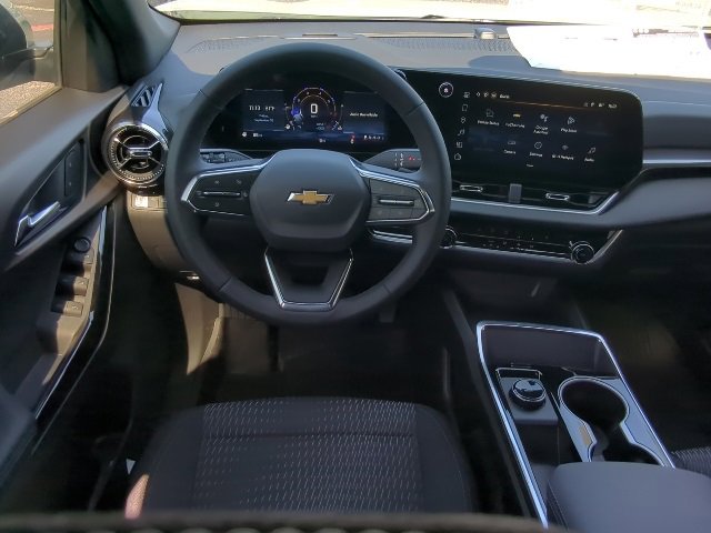 2026 Chevrolet Equinox LT photo 4