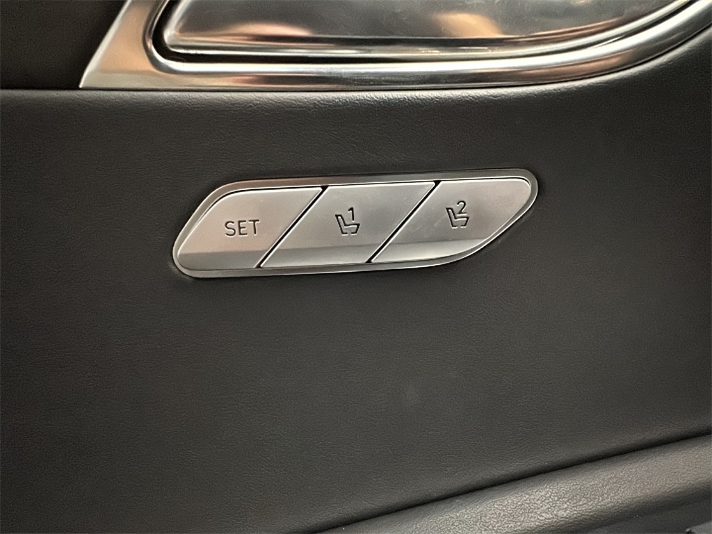 2023 Genesis GV80 2.5T Prestige photo 8
