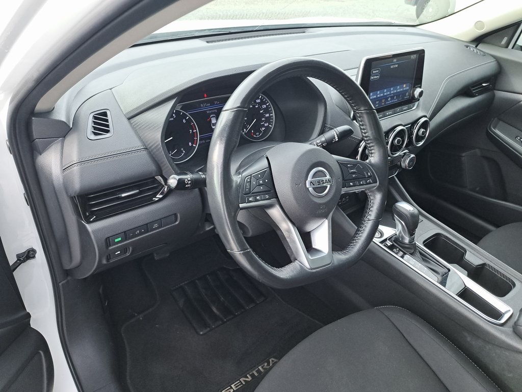 2022 Nissan Sentra SV photo 9