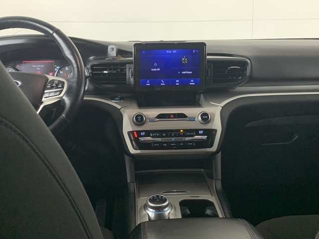 2021 Ford Explorer XLT photo 4