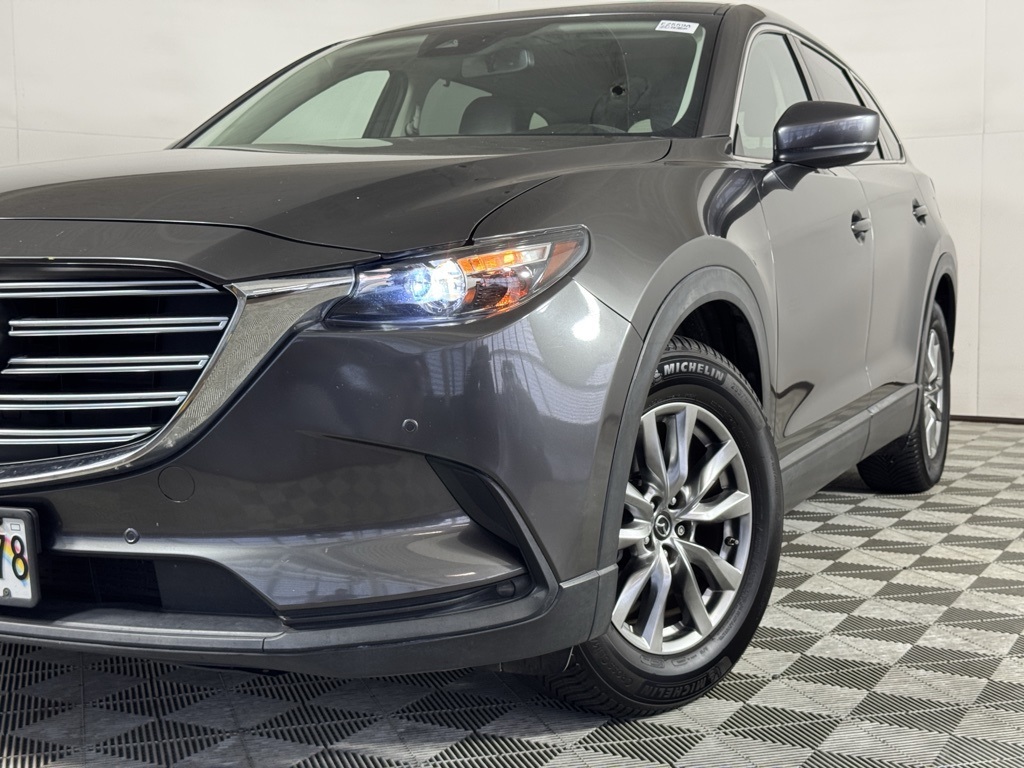 2018 Mazda CX-9 Touring photo 2
