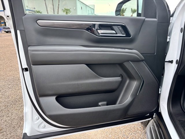 2025 Chevrolet Tahoe LS photo 15