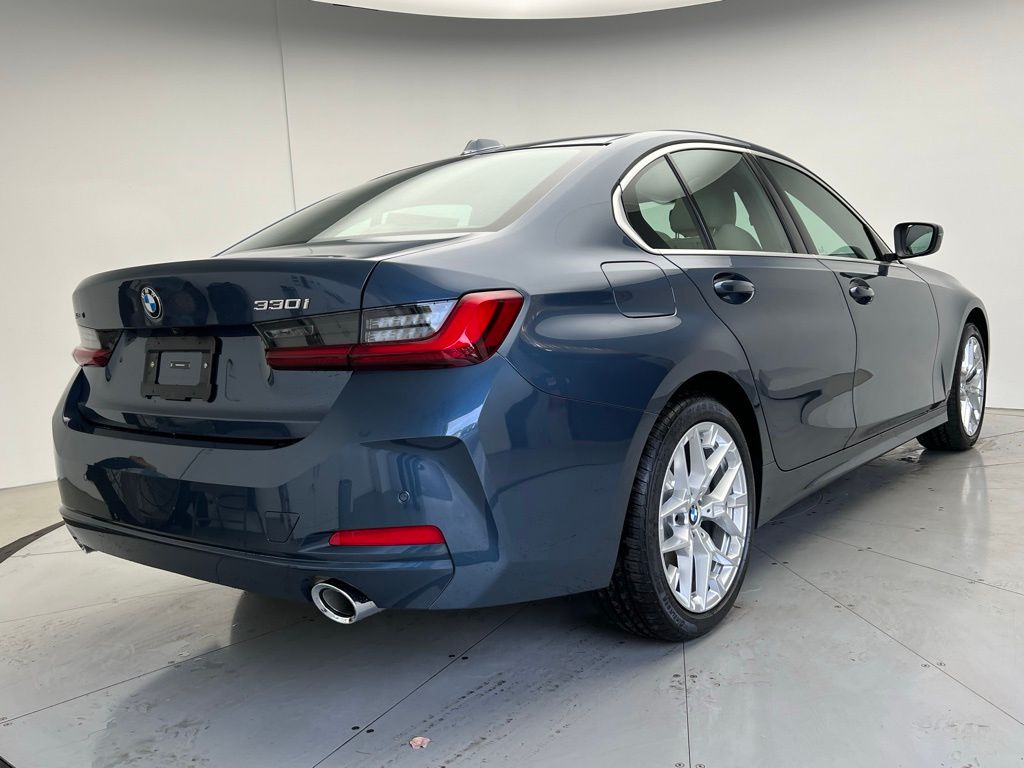 2026 Bmw 330i xDrive Sedan photo 2
