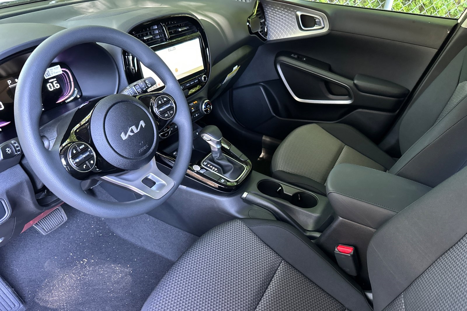 2025 Kia Soul S photo 6