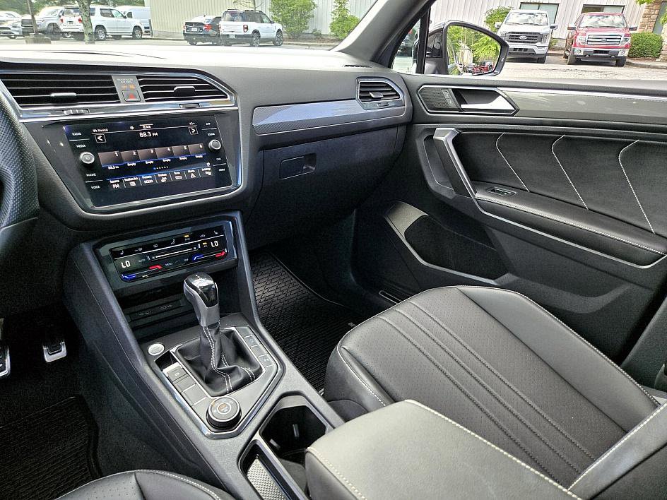 2022 Volkswagen Tiguan SE R-Line Black photo 21