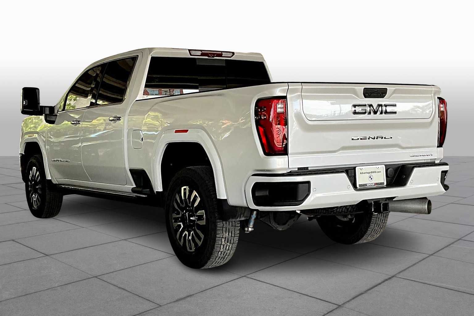 2025 Gmc Sierra HD Denali Ultimate photo 9