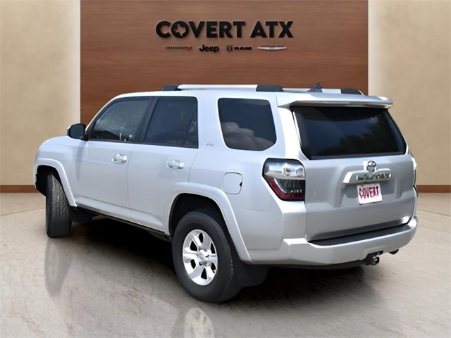 2021 Toyota 4Runner SR5 photo 3