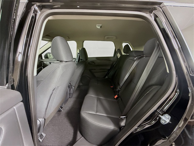 2025 Nissan Rogue S photo 5