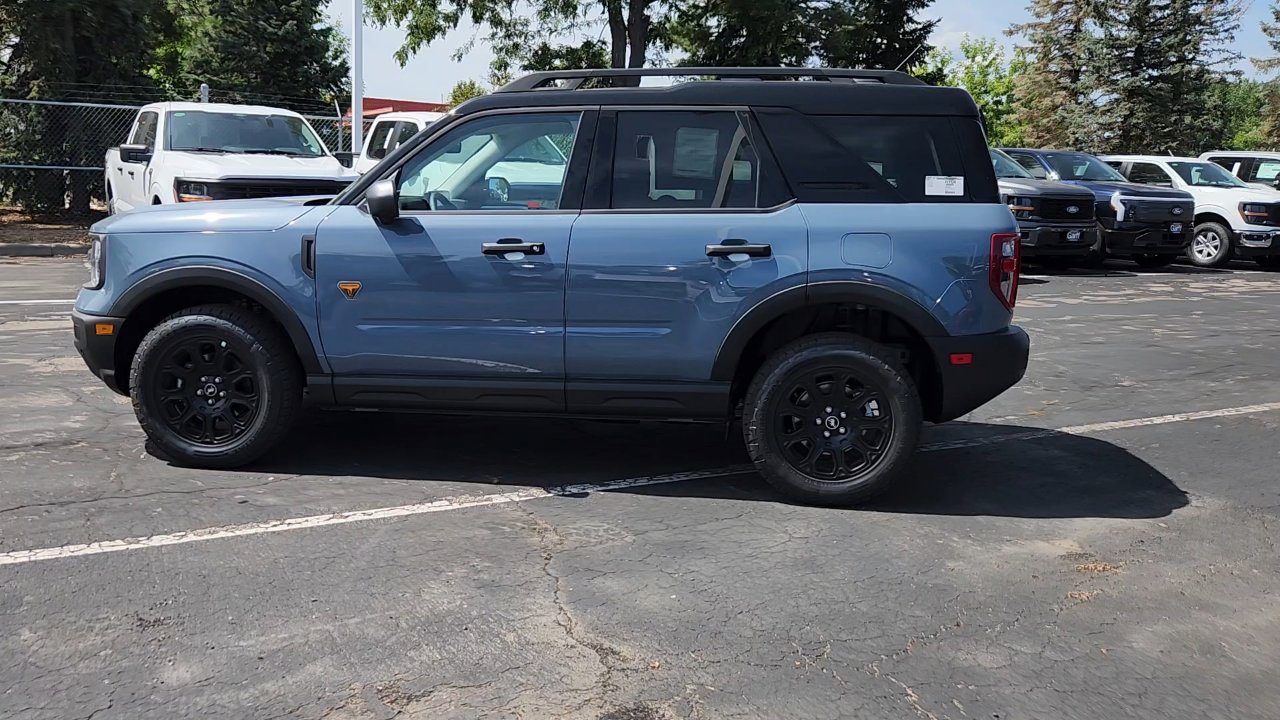 2025 Ford Bronco Sport Badlands photo 3