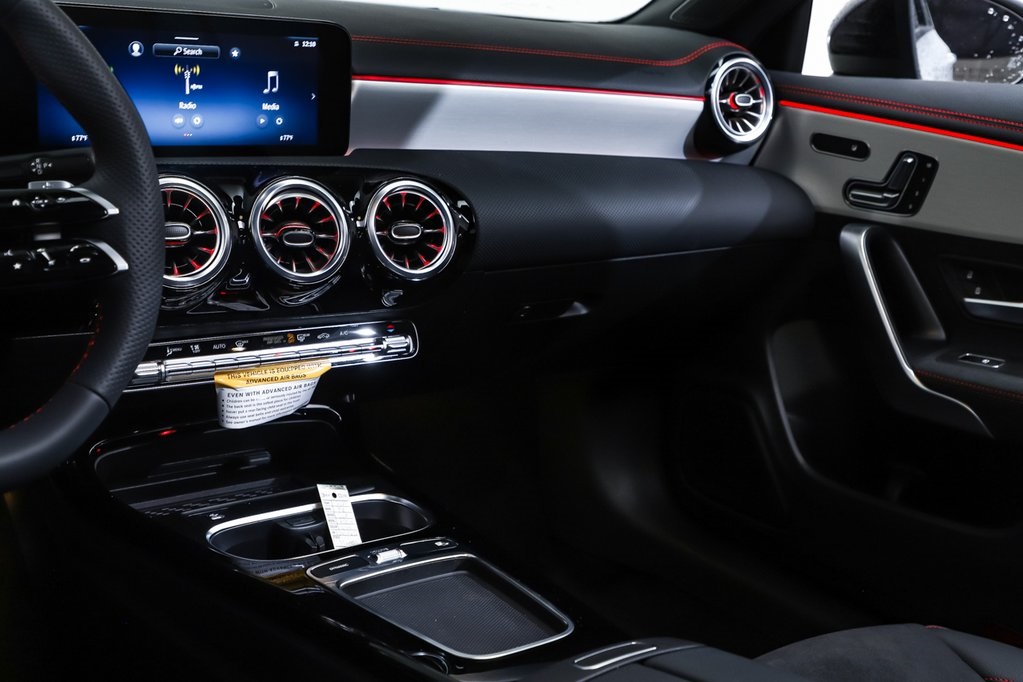 2025 Mercedes Benz CLA 250 4MATIC photo 14