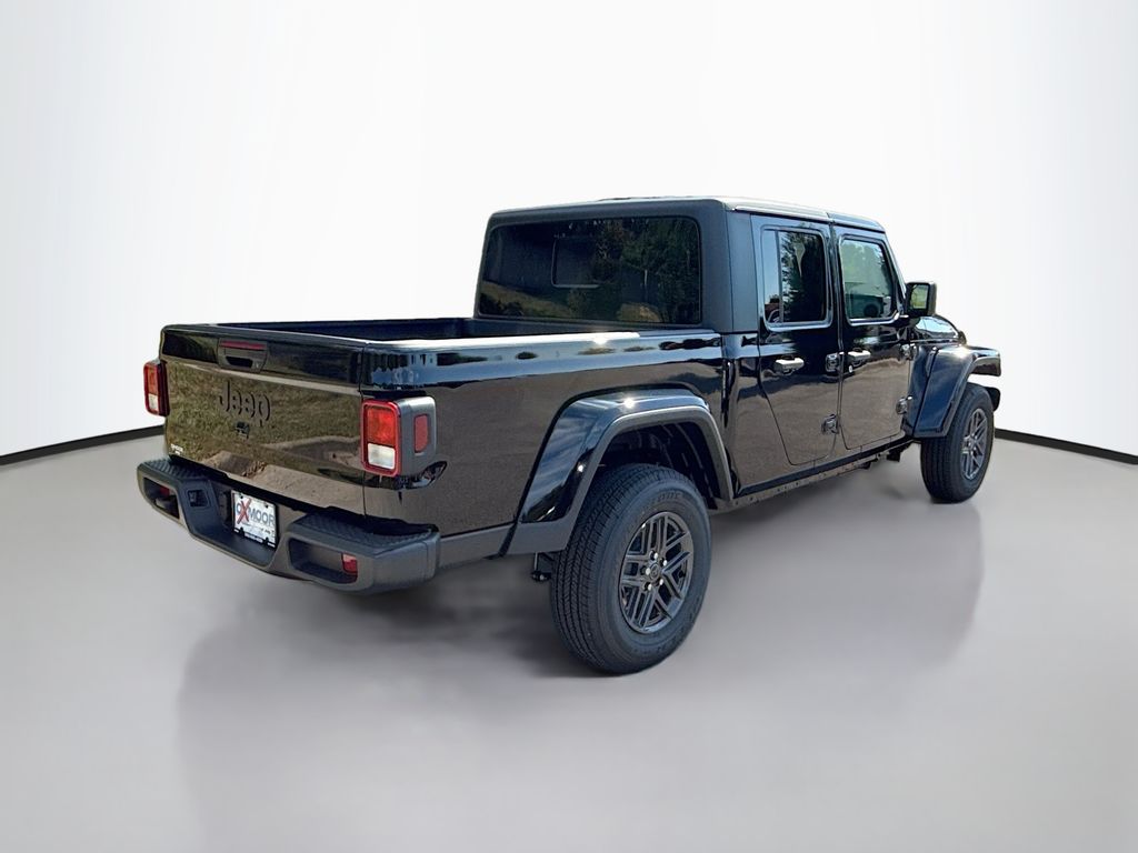 2025 Jeep Gladiator Sport S photo 4