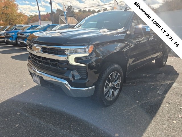 2025 Chevrolet Silverado 1500 LT photo 3
