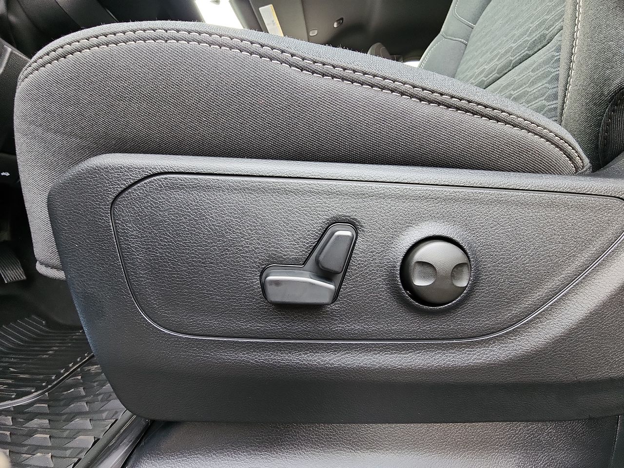 2026 Ram 1500 Big Horn photo 12