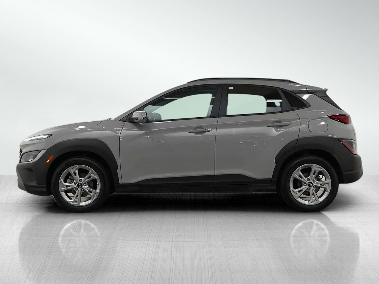 Used 2023 Hyundai Kona SEL with VIN KM8K62AB7PU930687 for sale in Minneapolis, Minnesota
