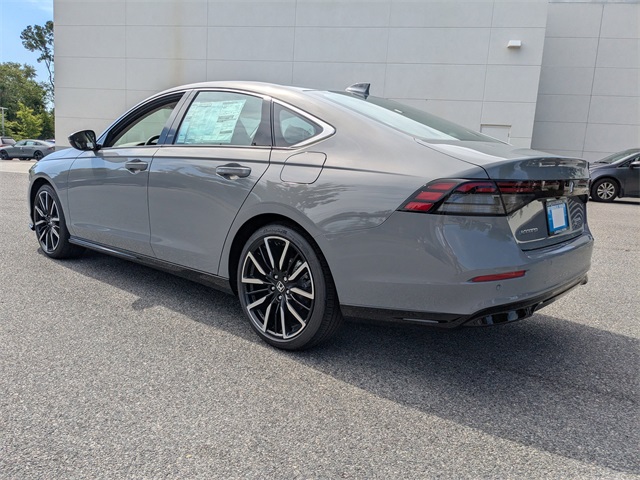 2025 Honda Accord Hybrid Touring photo 6