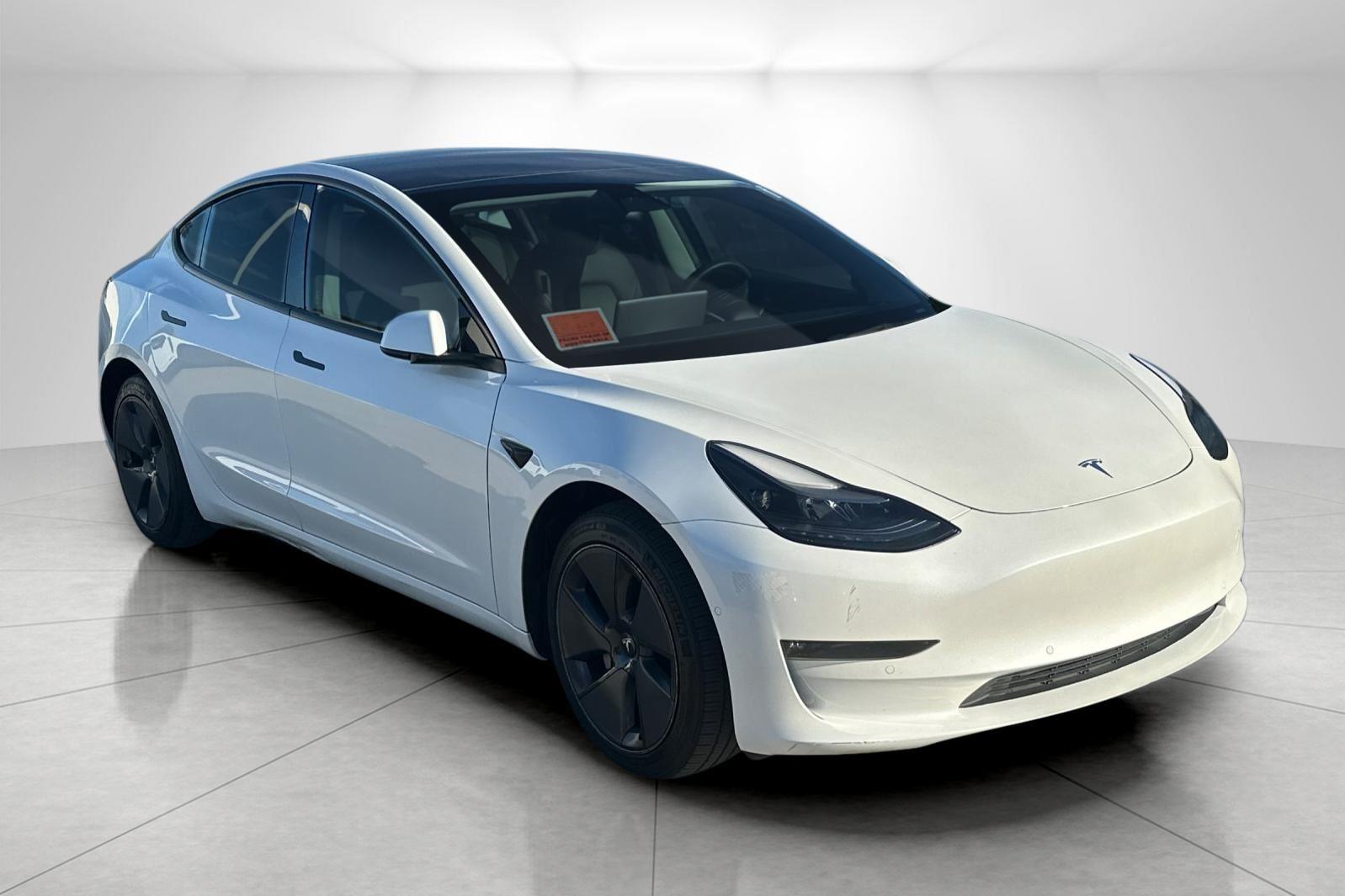 2022 Tesla Model 3 Long Range's photo