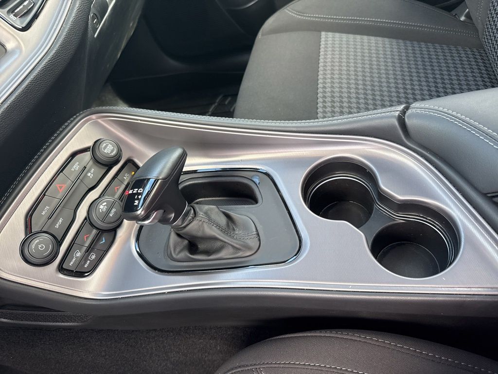 2023 Dodge Challenger SXT photo 17