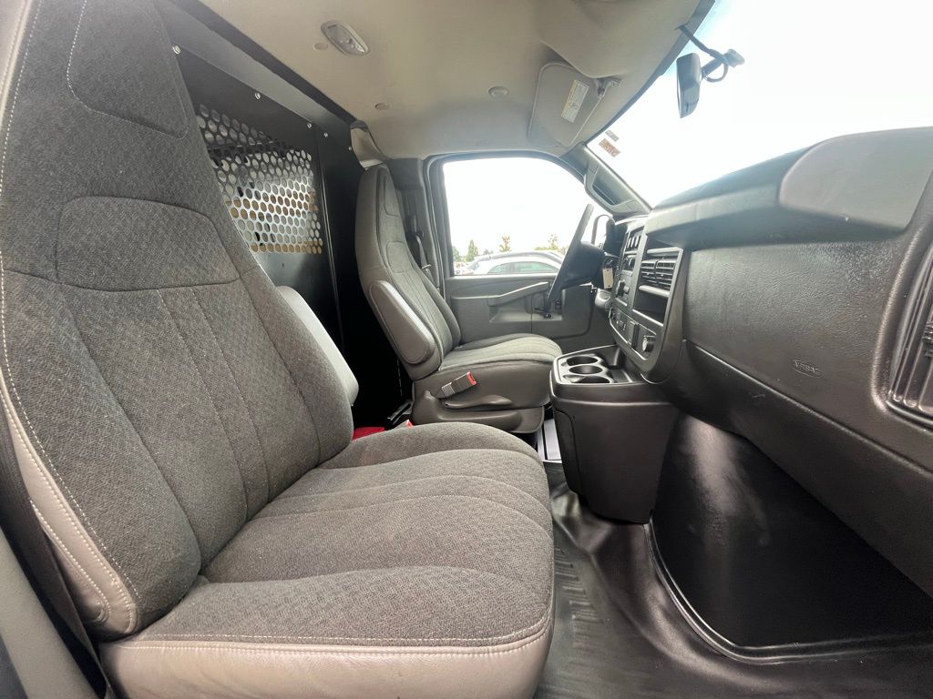2023 Gmc Savana 2500 Cargo photo 11
