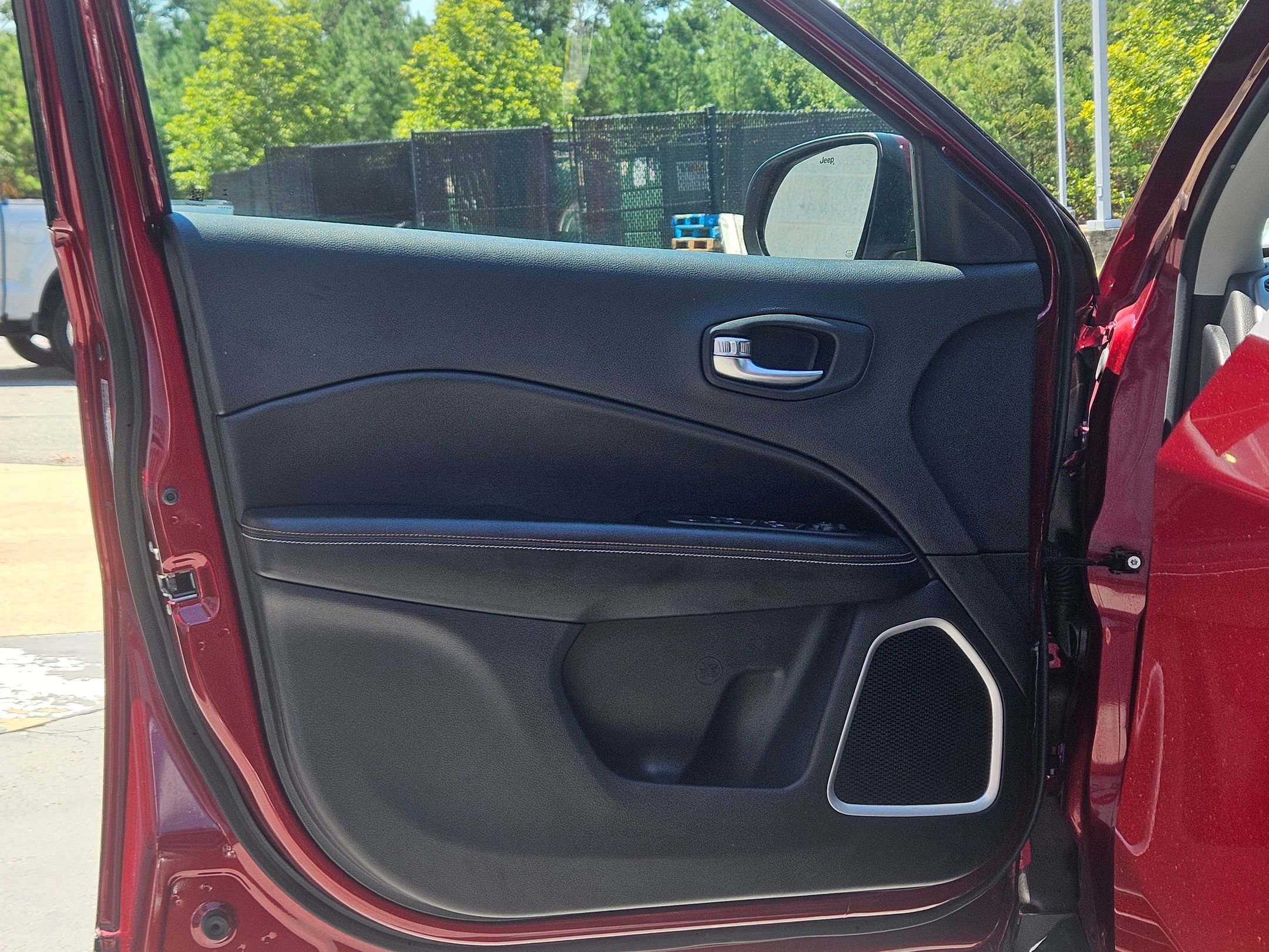 2021 Jeep Compass Latitude photo 16