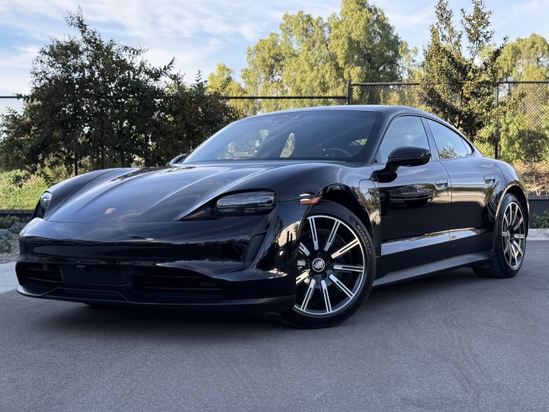 2022 Porsche Taycan Base