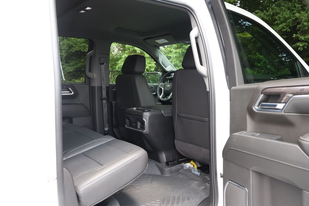 2024 Chevrolet Silverado 1500 LTZ photo 43