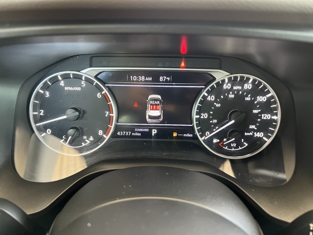 2023 Nissan Rogue SV photo 4