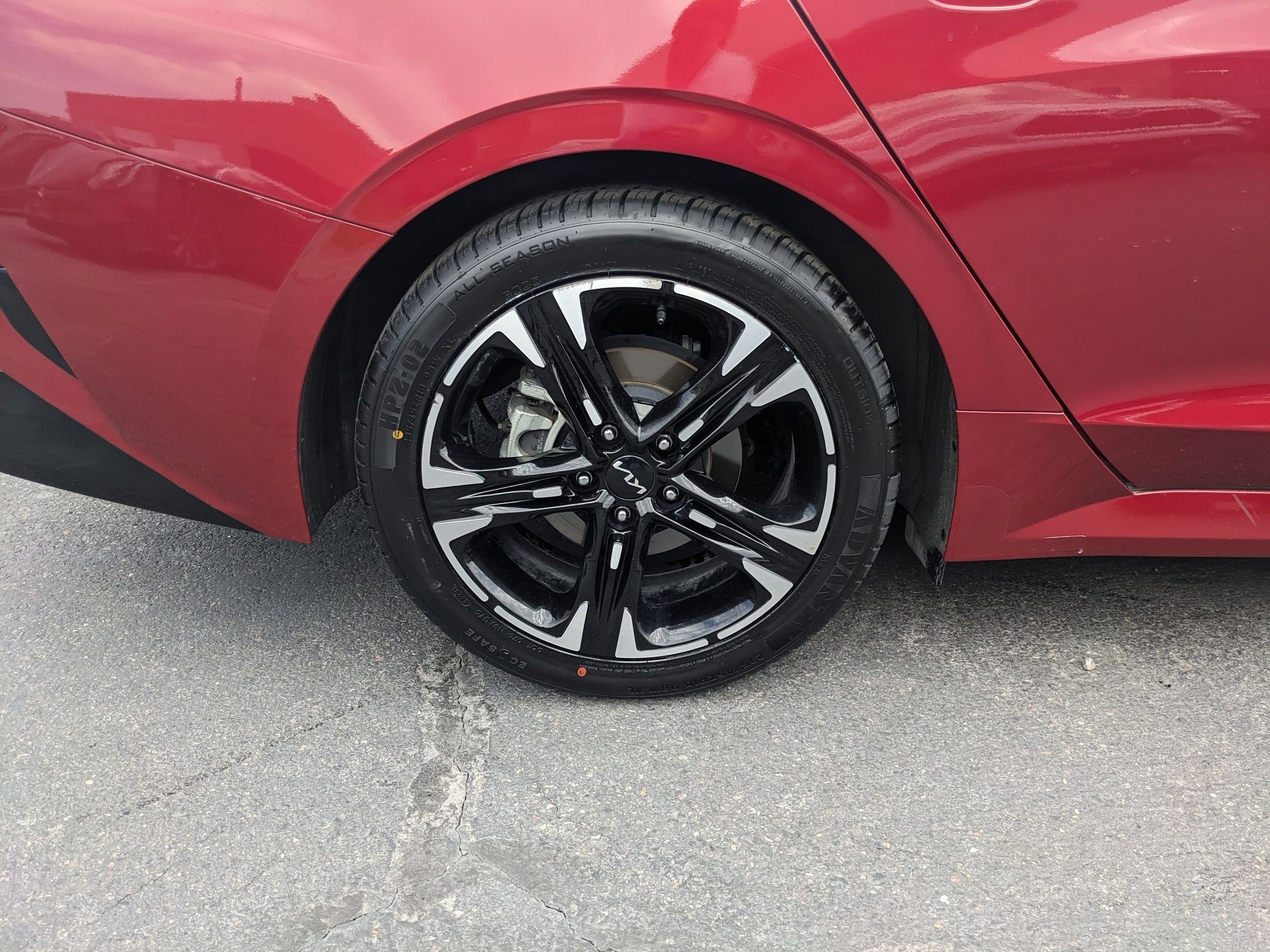 2023 Kia K5 GT-Line photo 11