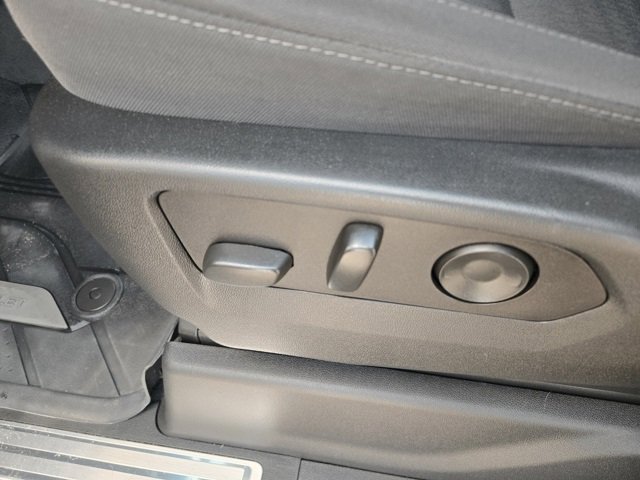 2022 Chevrolet Silverado 1500 LT photo 21