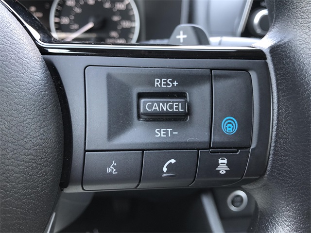 2023 Nissan Rogue SV photo 13