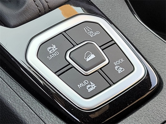 2026 Nissan Frontier Crew Cab SV photo 18