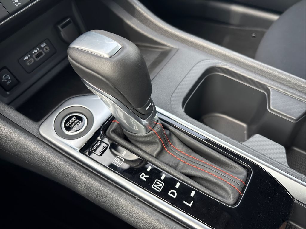 2025 Nissan Sentra SR photo 15