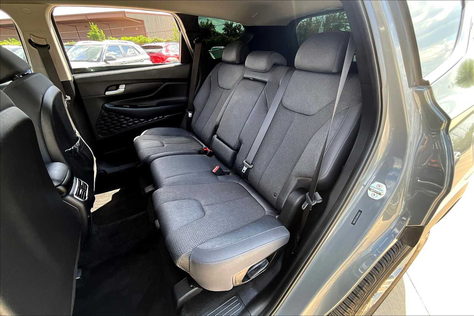 2021 Hyundai Santa Fe SEL photo 18