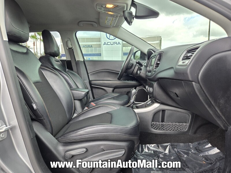 2017 Jeep Compass Latitude photo 17
