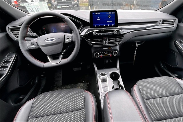 2025 Ford Escape ST-Line photo 5