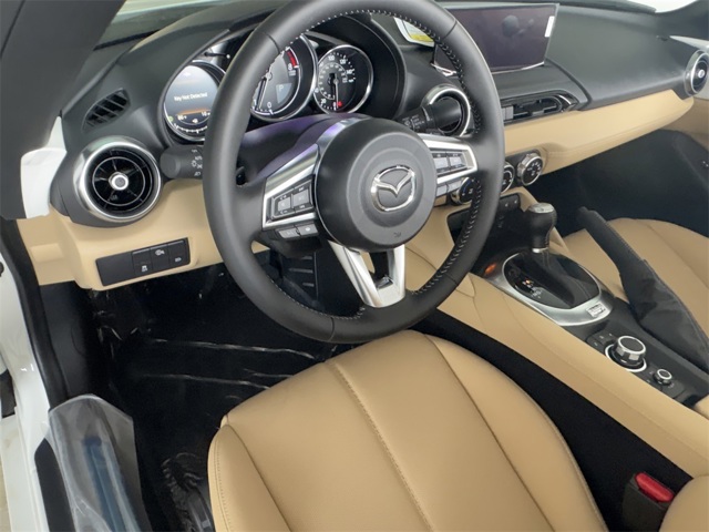 2025 Mazda MX-5 Miata Miata Grand Touring photo 12