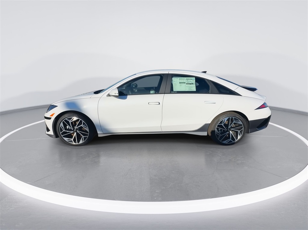 2025 Hyundai Ioniq 6 SEL photo 5