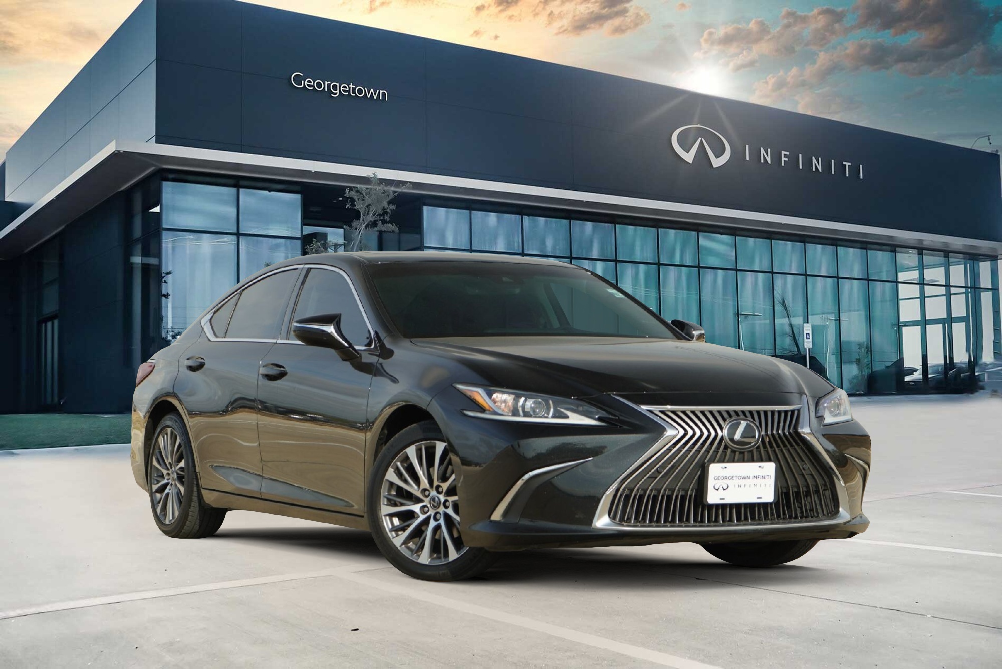 2020 Lexus ES 350's photo