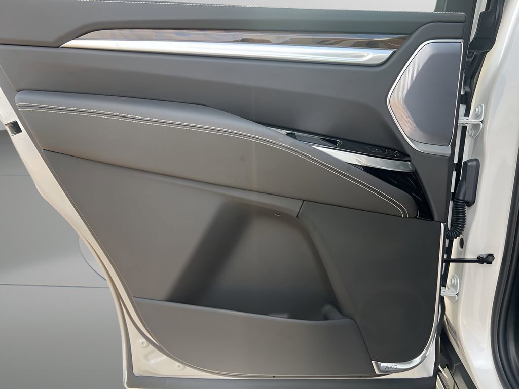 2025 Cadillac Escalade Sport Platinum photo 14