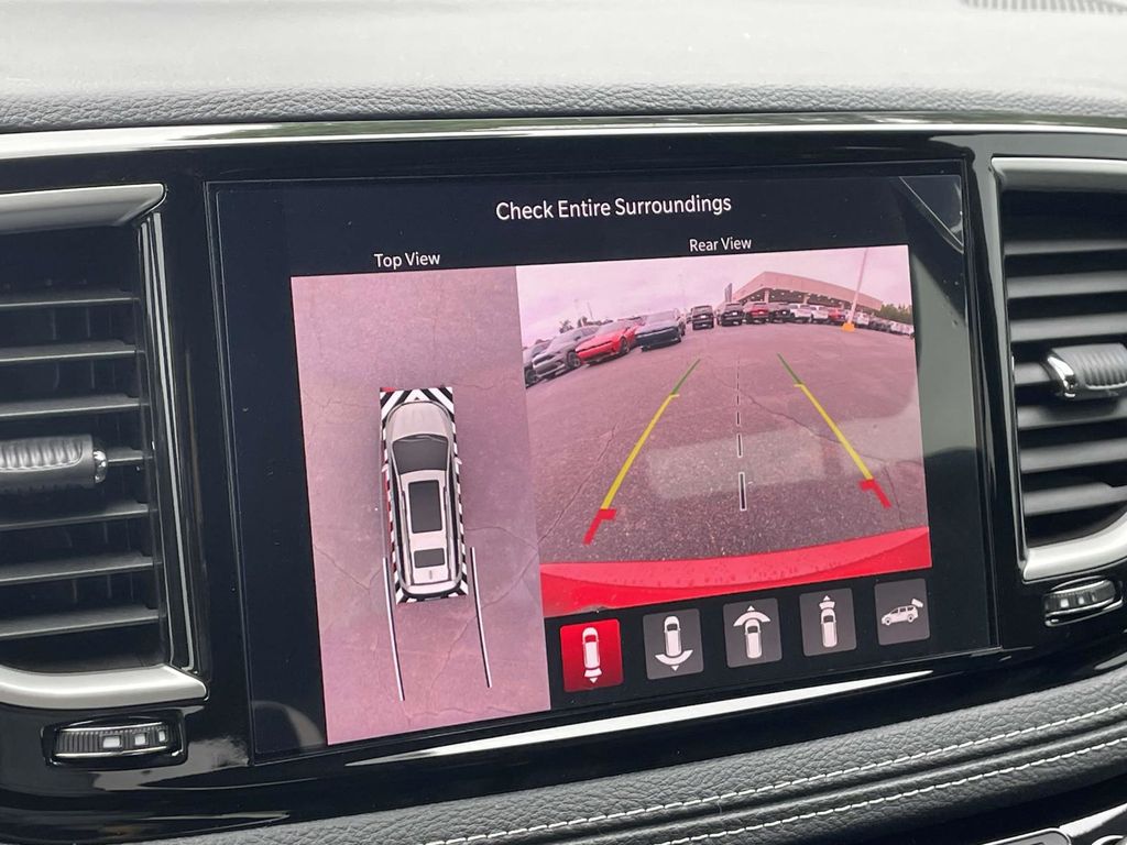 2025 Chrysler Pacifica photo 33