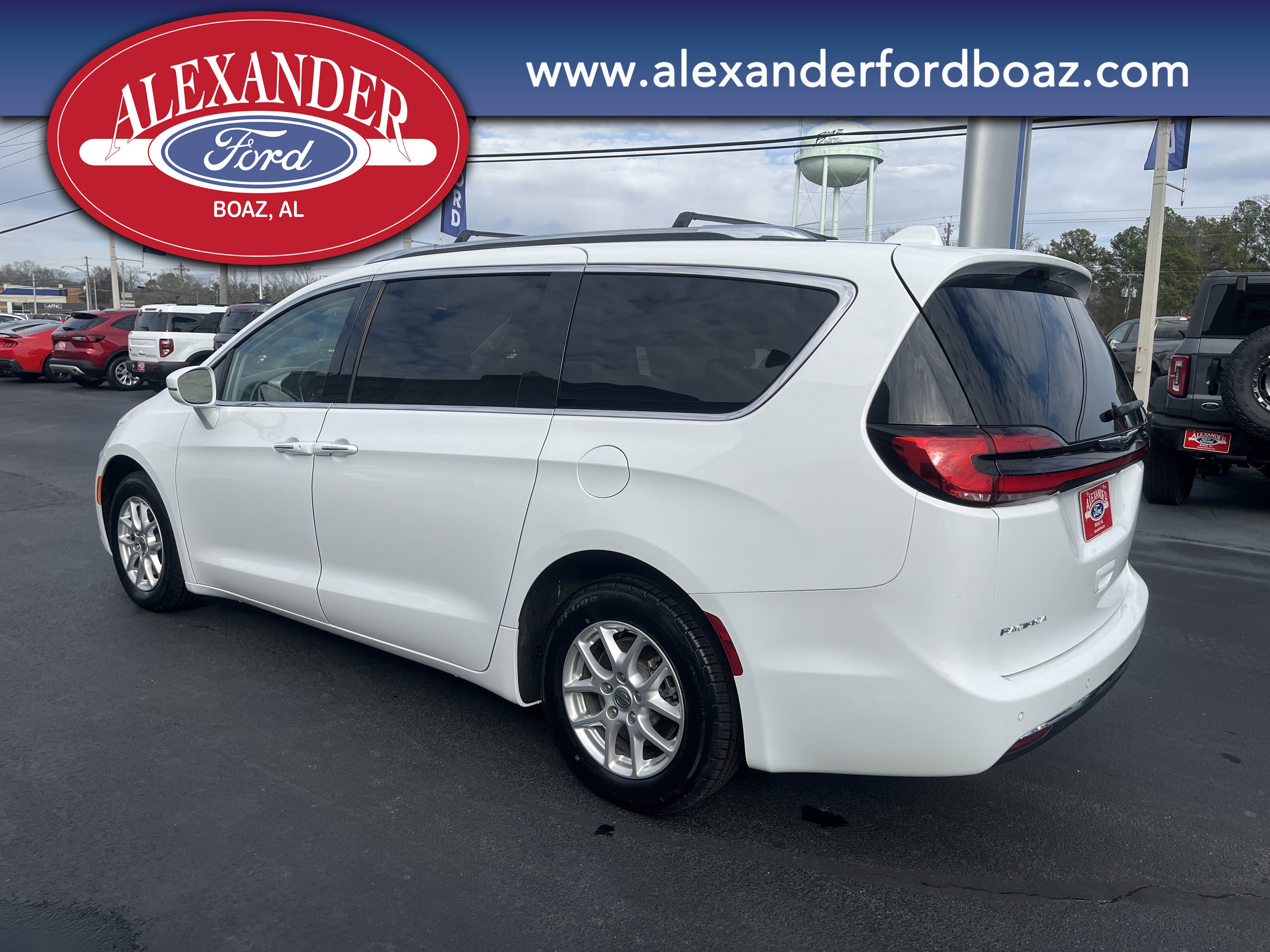 Used 2021 Chrysler Pacifica Touring L with VIN 2C4RC1BG1MR584788 for sale in Boaz, AL