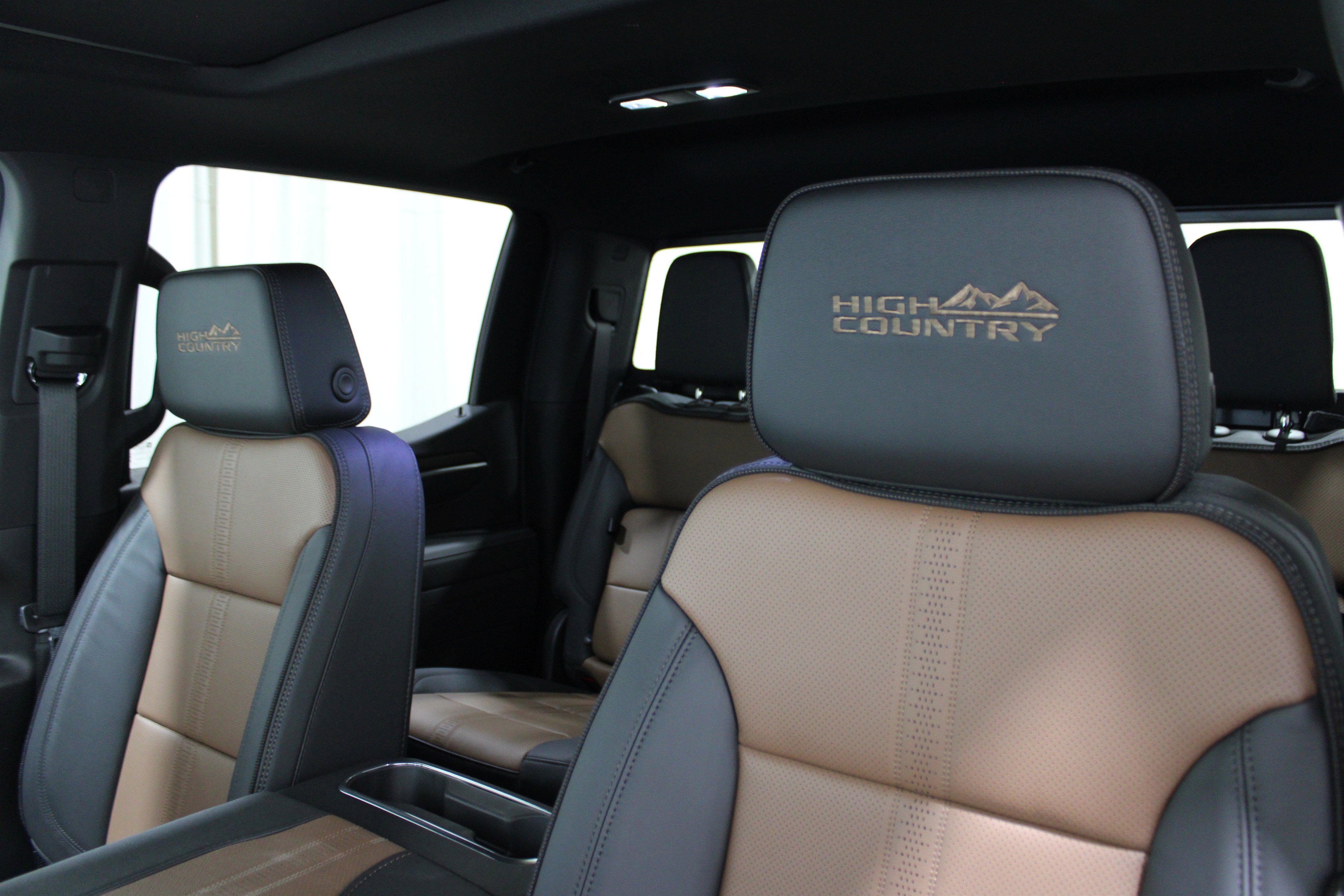 2026 Chevrolet Silverado 1500 High Country photo 4