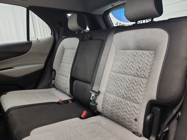 2023 Chevrolet Equinox LS photo 30