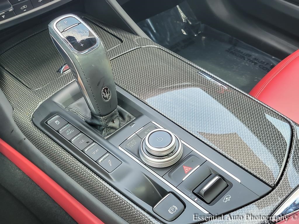 2022 MASERATI LEVANTE - Image 17