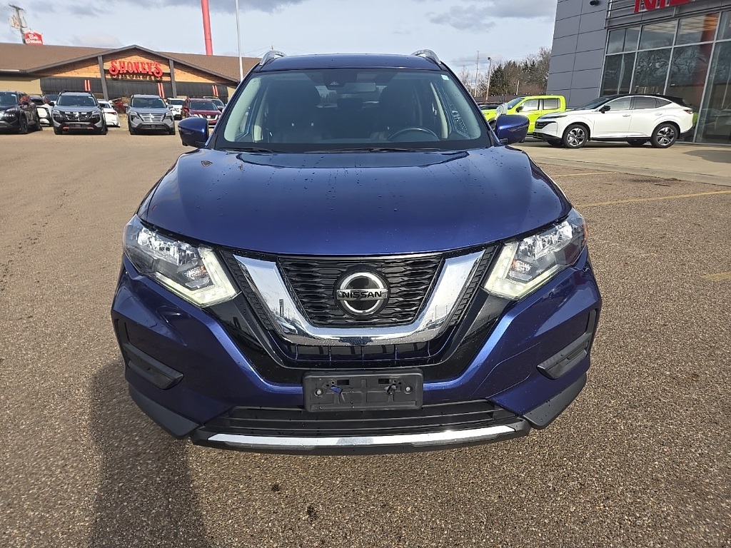 2020 Nissan Rogue SV photo 2